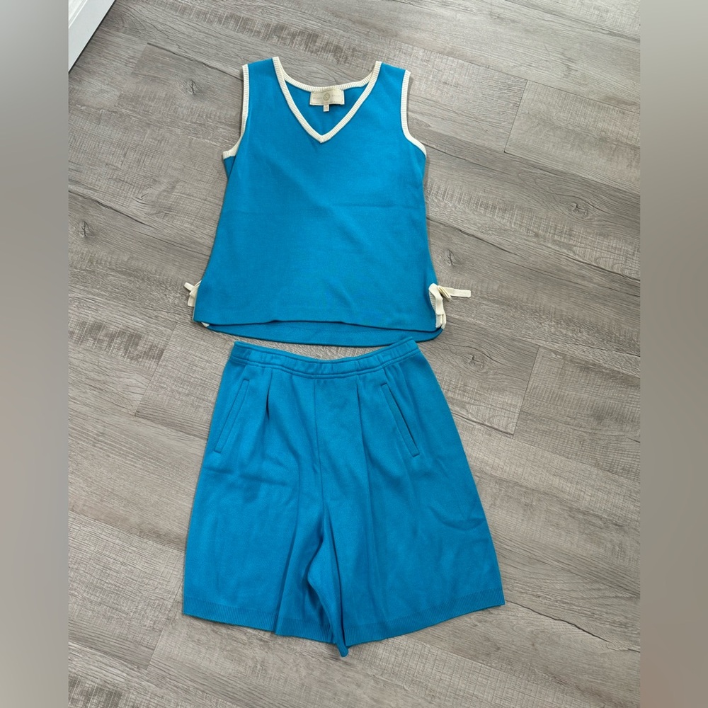 ST JOHN SPORT Marie Grey three piece set size small